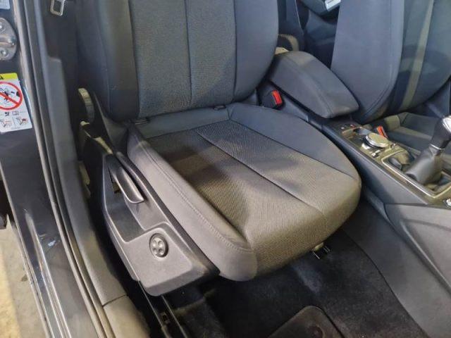 AUDI Q2 30 TDI Business