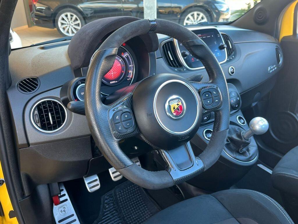 Abarth 595 C 1.4 Turbo T-Jet 180 CV Competizione