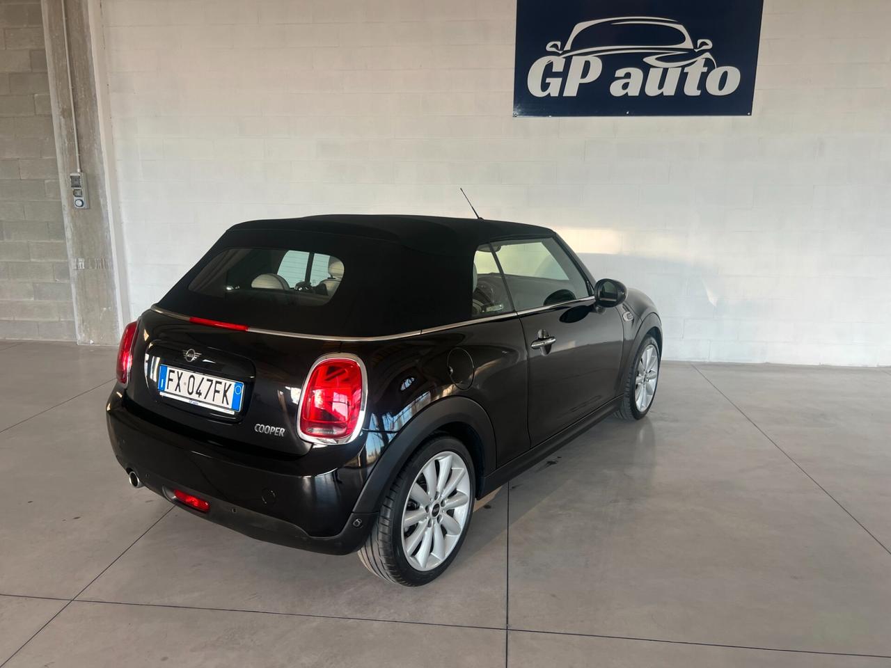 Mini 1.5 Cooper Cabrio AUTOMATICA OK NEOPATENTATI