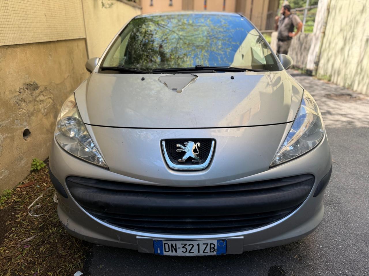 Peugeot 207 1.4 HDi 70CV 5p. ONE Line
