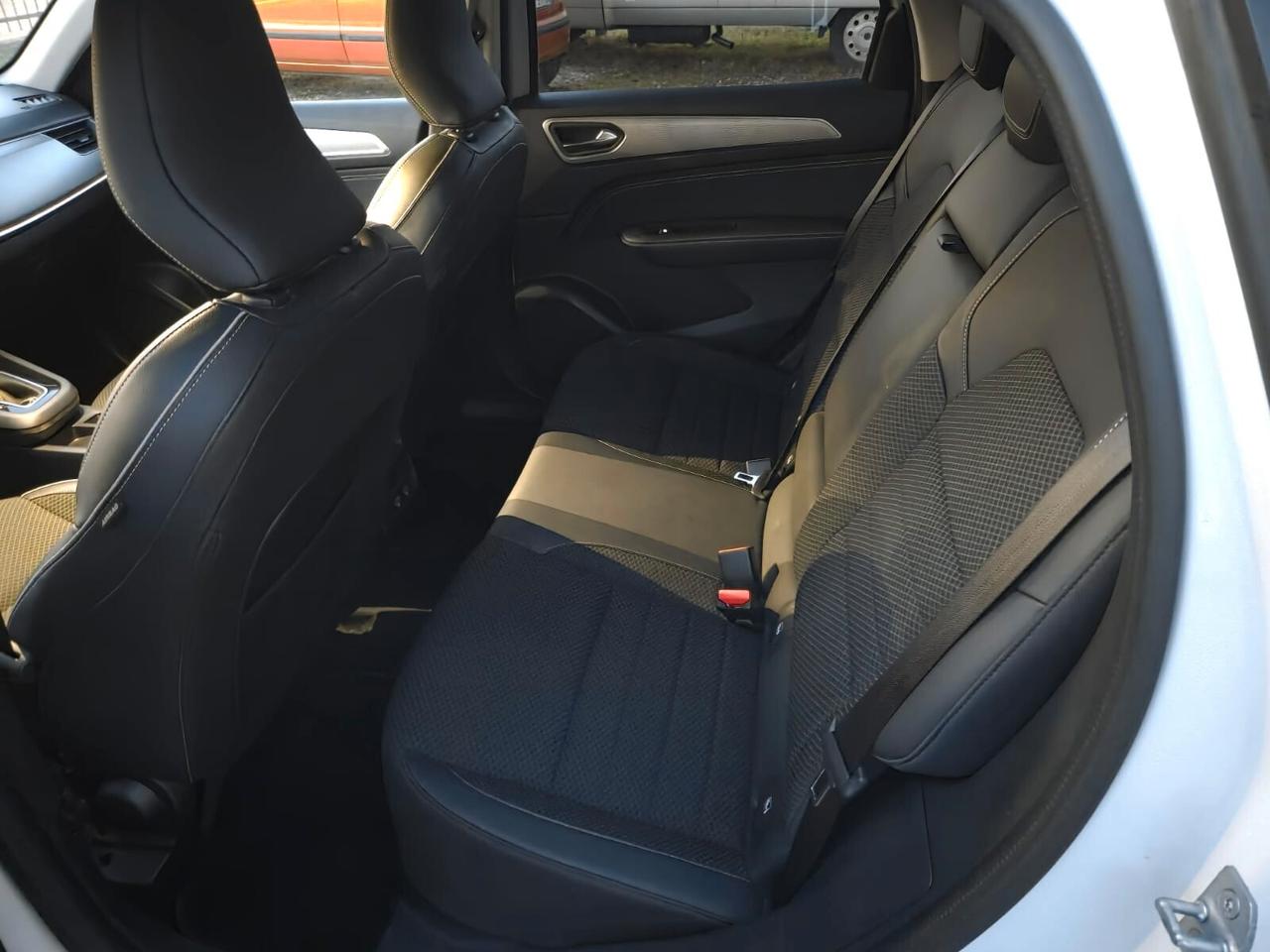 Renault Arkana 1.6 Full Hybrid E-Tech 145 CV Intens