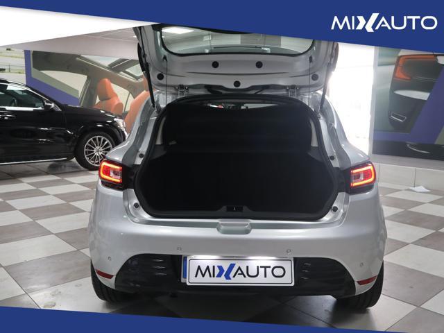 RENAULT Clio Sporter TCe 12V 90 CV Moschino Zen
