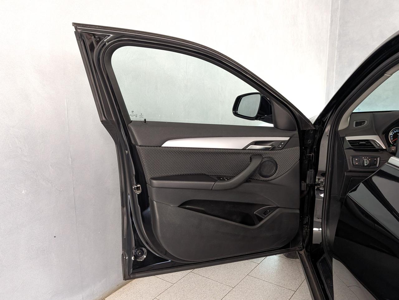 Bmw sDrive18i 136cv Automatic Advantage