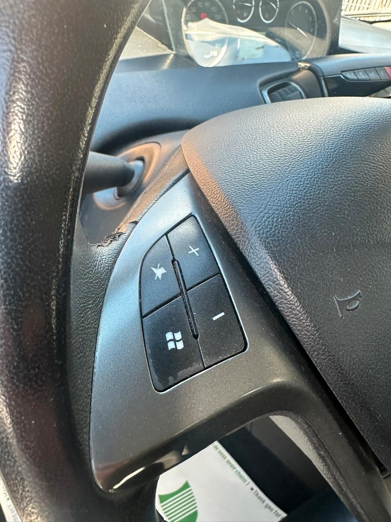 Lancia Ypsilon 1.2 69 CV 5 porte S&S Platinum