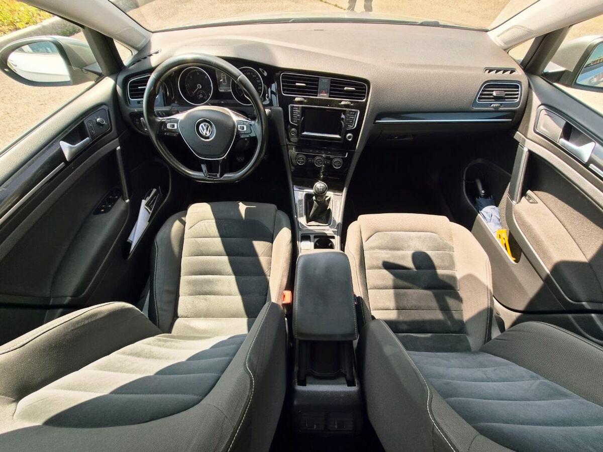 Volkswagen Golf 1.6 tdi Highline 5p