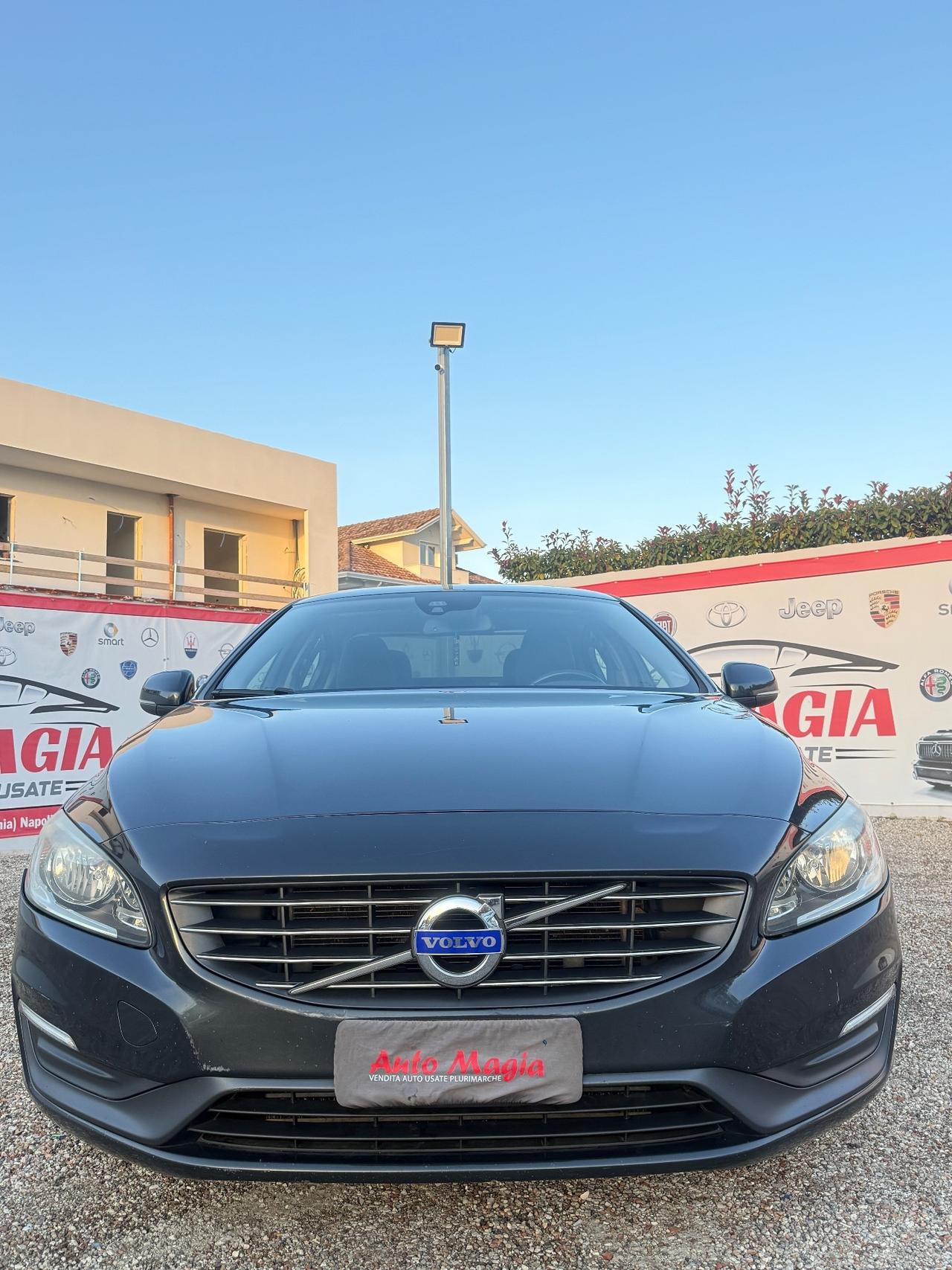 Volvo S60 D5 AWD Geartronic Momentum