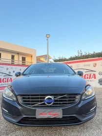 Volvo S60 D5 AWD Geartronic Momentum