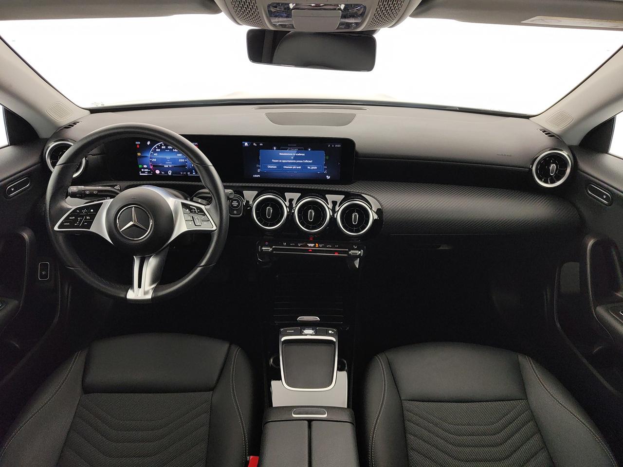 Mercedes-Benz CLA Shooting Brake 180 d Advanced auto