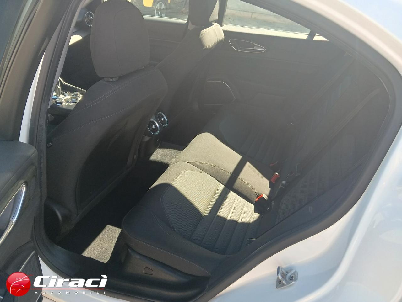 Alfa Romeo Giulia 2.2 Td 160 CV AT8 Business