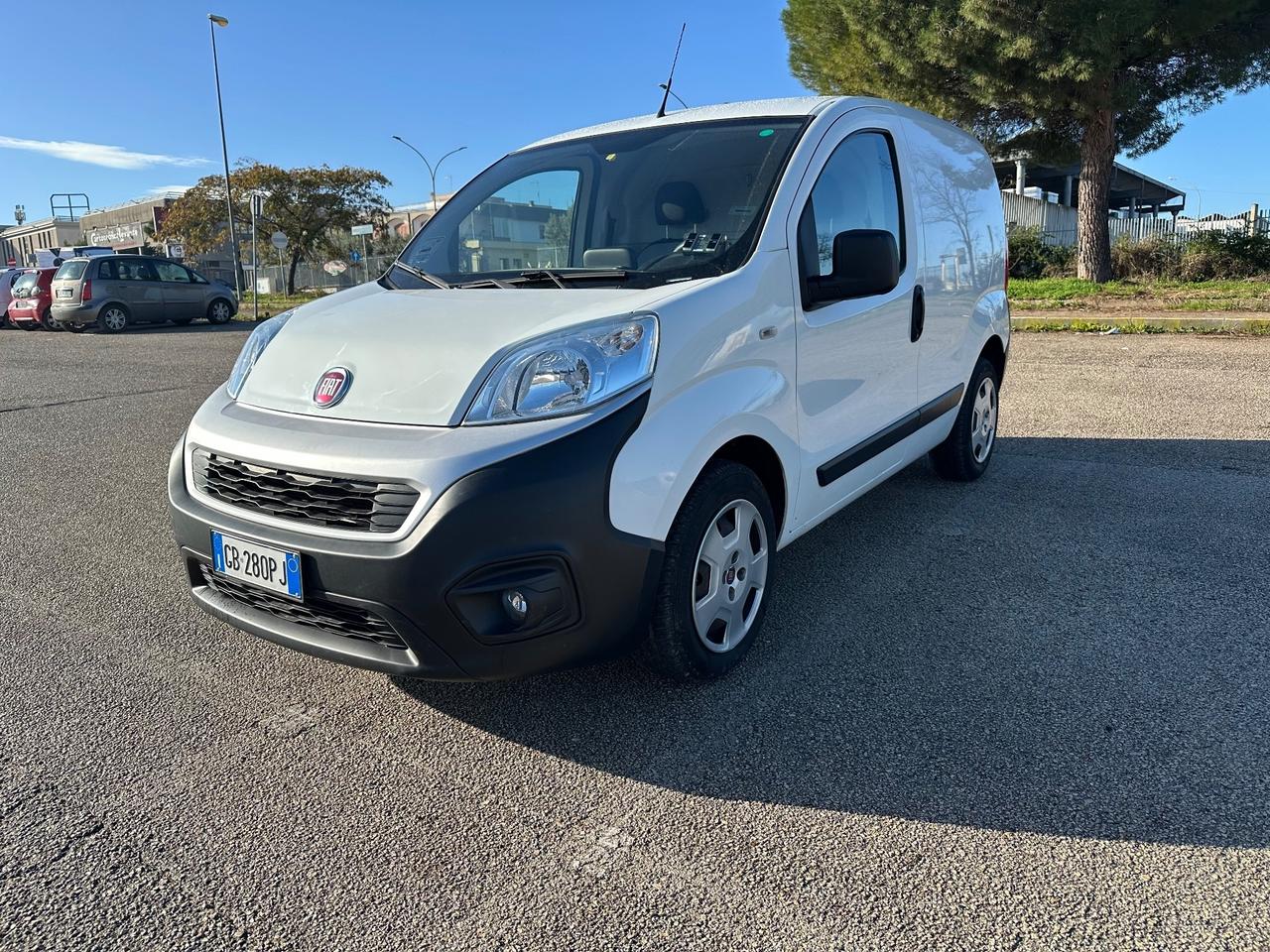 Fiat Fiorino 1.3 MJT 95CV Cargo SX