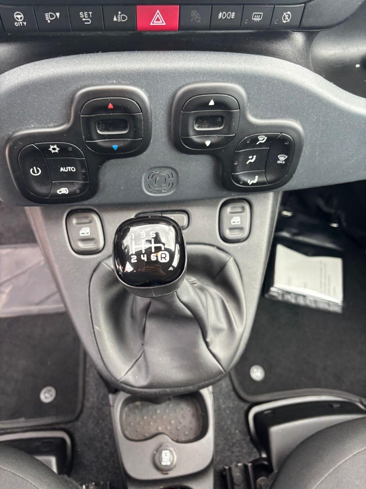Fiat Panda 1.0 FireFly S&S Hybrid Pandina