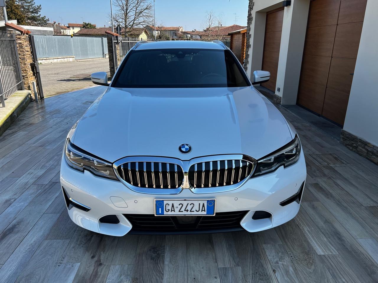 Bmw 318 318d Touring Luxury Auto