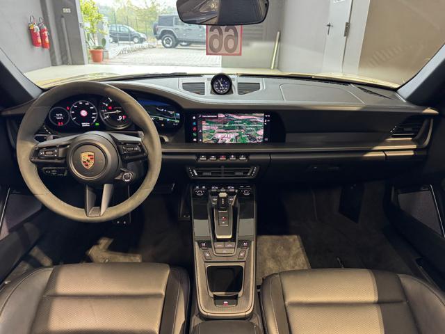PORSCHE 911 992 Carrera 2 GTS Cabriolet