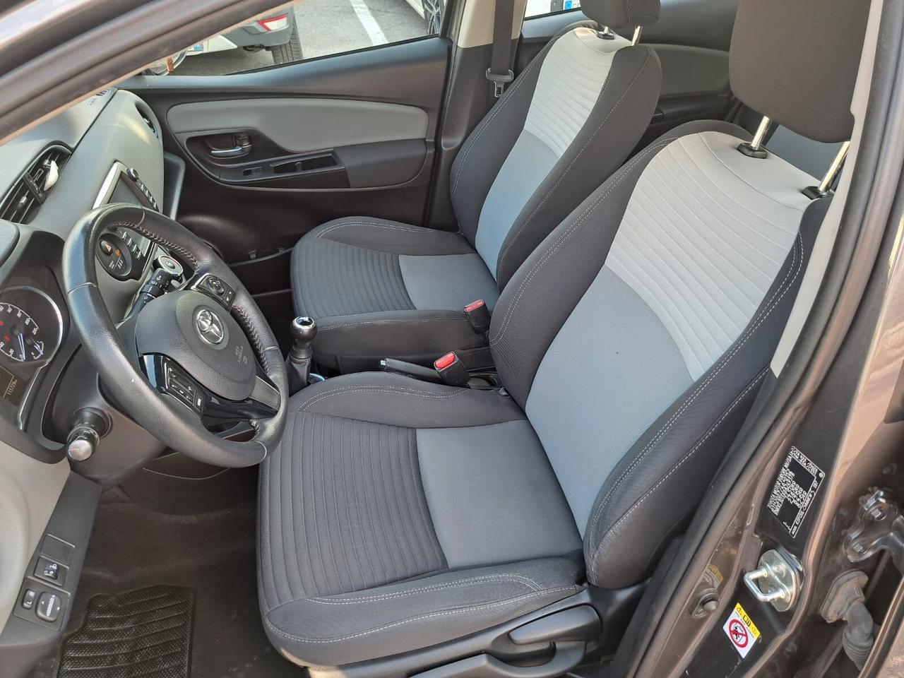 Toyota Yaris 1.0 5 porte Active