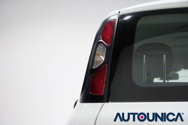 FIAT Panda 1.0 FIREFLY S&S HYBRID CITY CROSS NEOPATENTATI