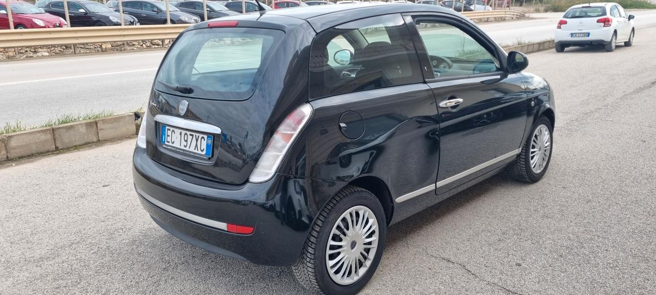 Lancia Ypsilon 1.2 Oro