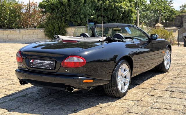 JAGUAR XK8 4.0i V8 Convertibile