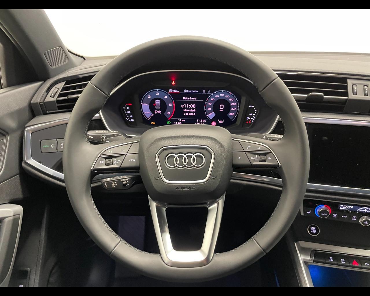 AUDI Q3 35 TDI S-TRONIC IDENTITY BLACK