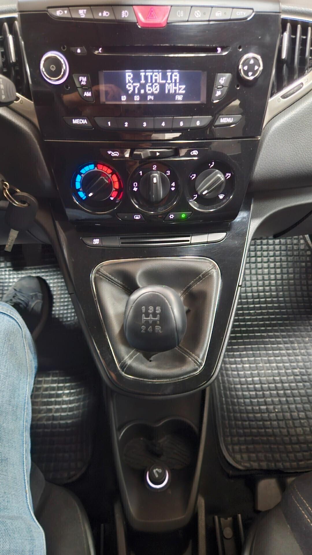 Lancia Ypsilon 1.3 MJT 16V 95 CV 5 porte S&S Gold