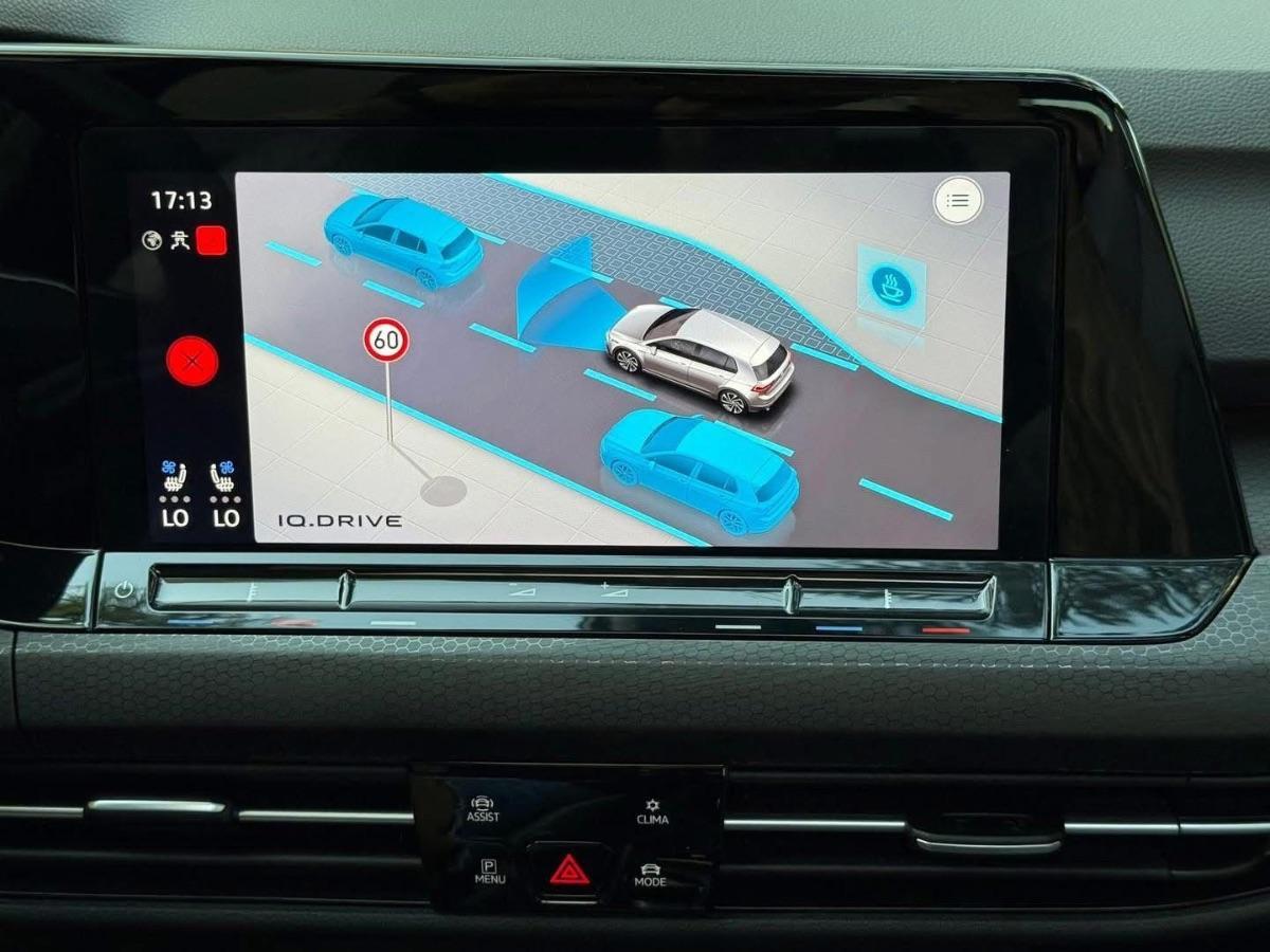 Volkswagen Golf 8 GTI 2.0 TSI 245 CV