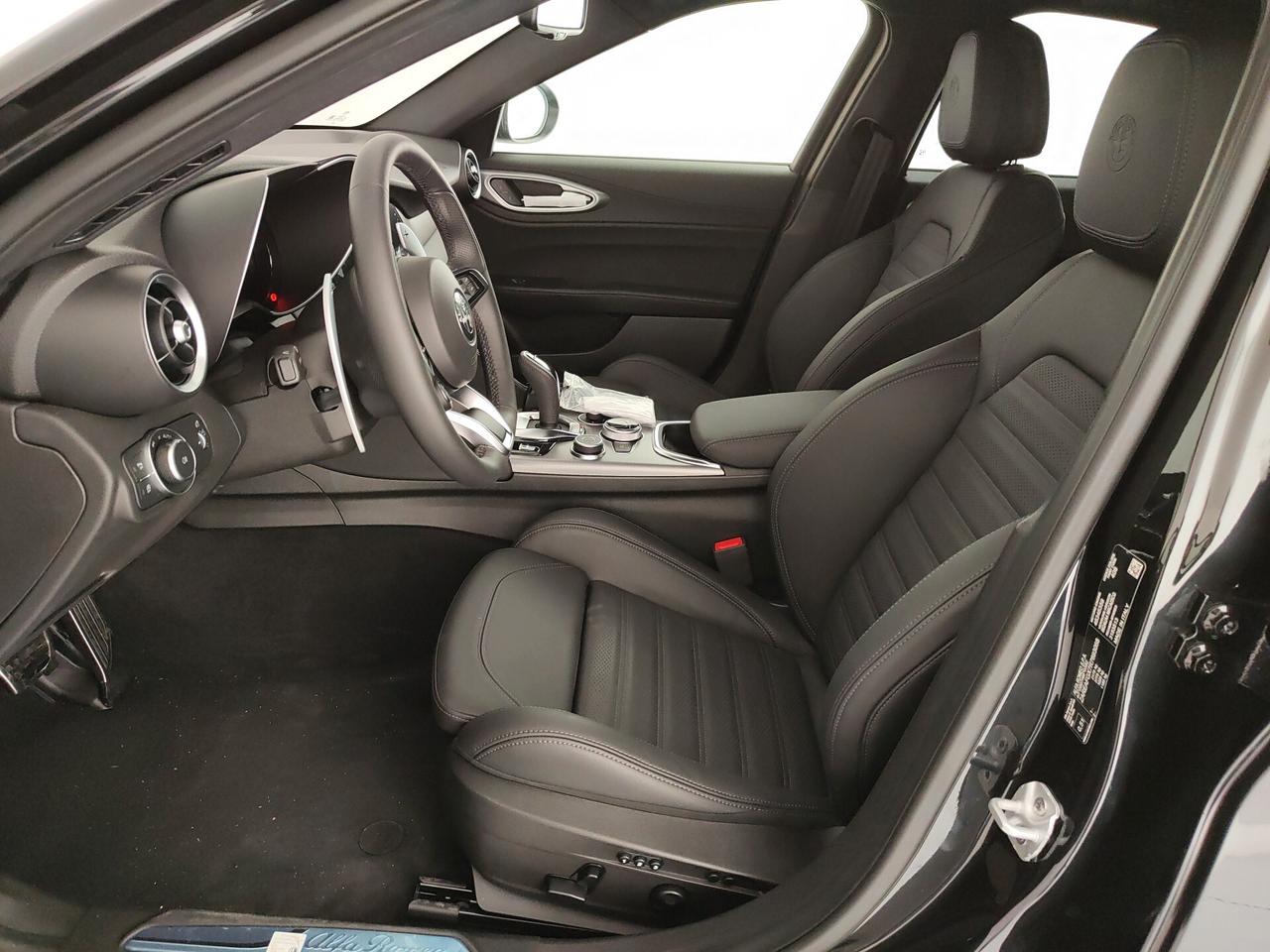 Alfa Romeo Giulia 2.2 Turbodiesel 210 CV AT8 AWD Q4 Veloce