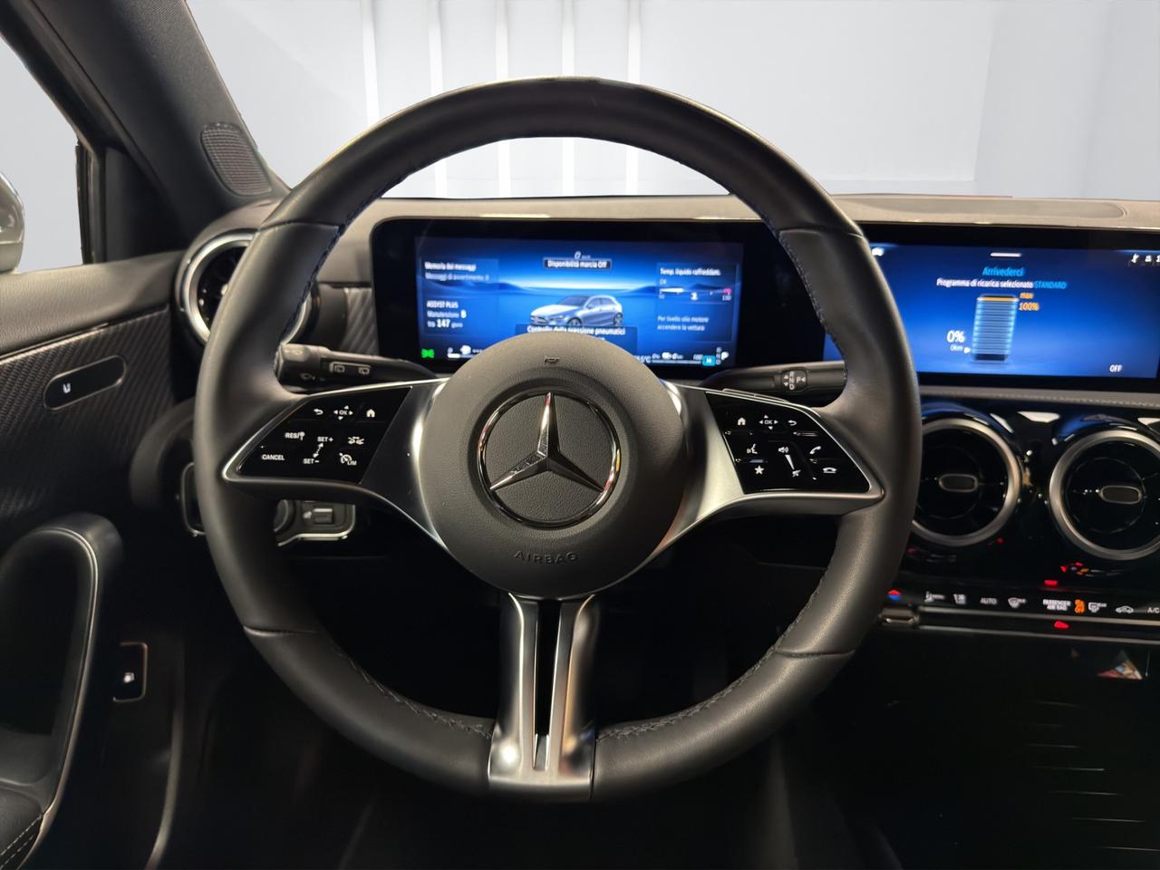 Mercedes A 250 e Plug-In-Hybrid Progressive Advanced Speedshift DCT AMG 8G
