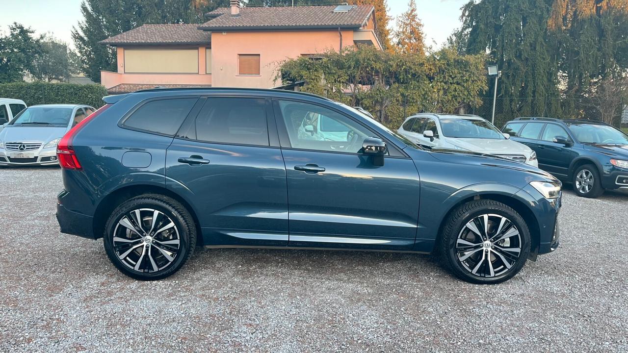 Volvo XC 60 XC60 B4 (d) AWD automatico Ultimate Dark