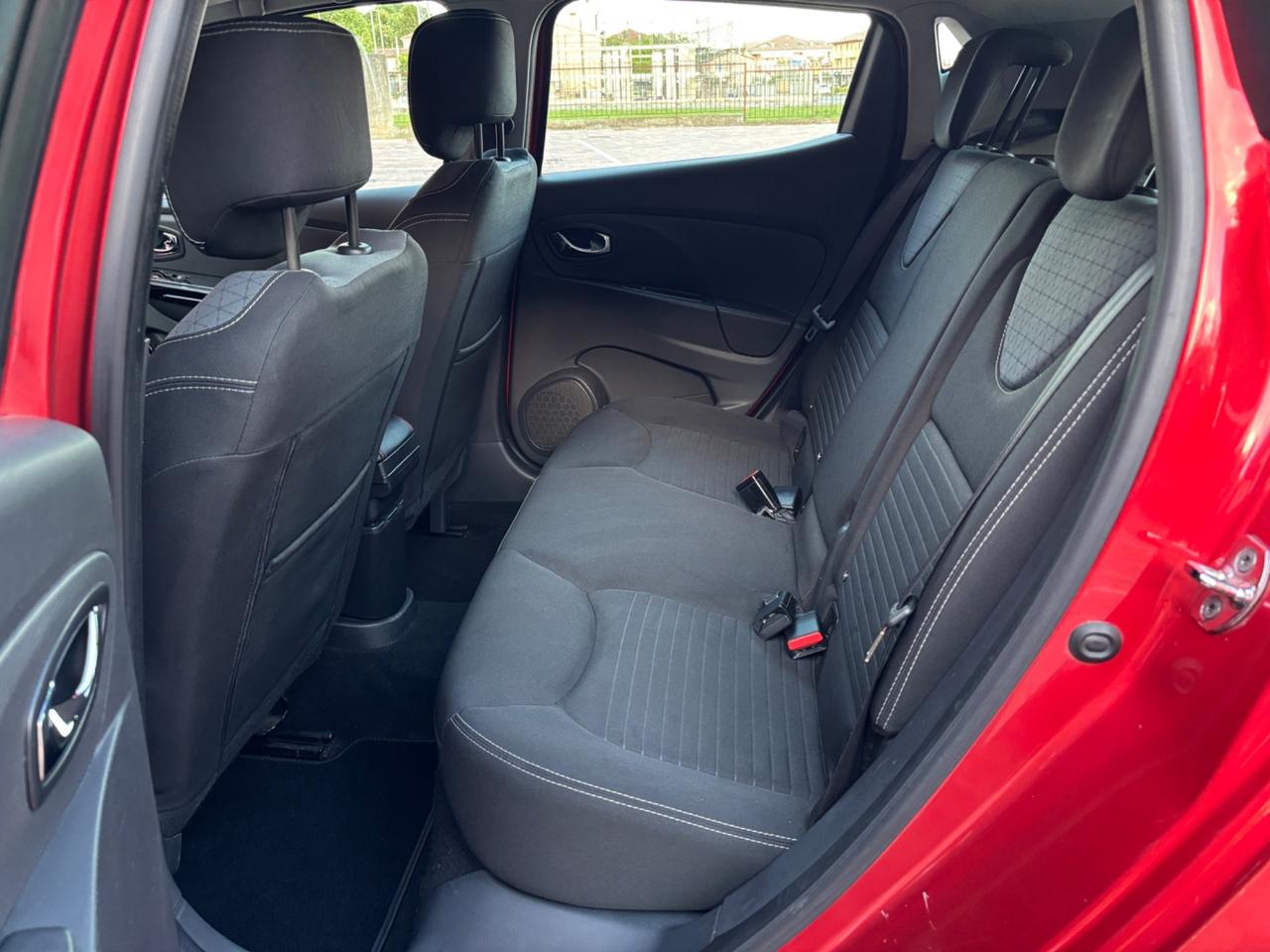 Renault Clio 1.5 dCi (CAMBIO AUTOMATICO)
