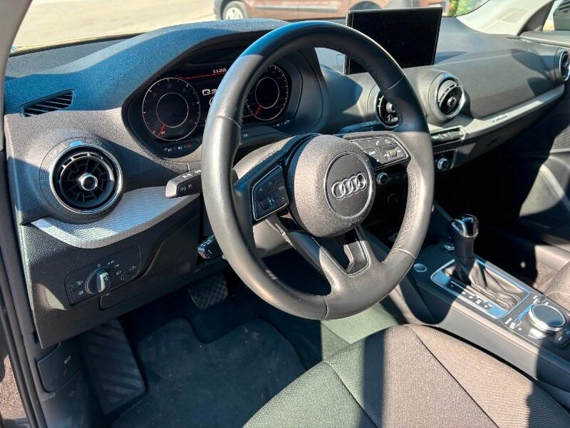 AUDI Q2 Q2 35 TDI quattro S tronic Admired Adva...