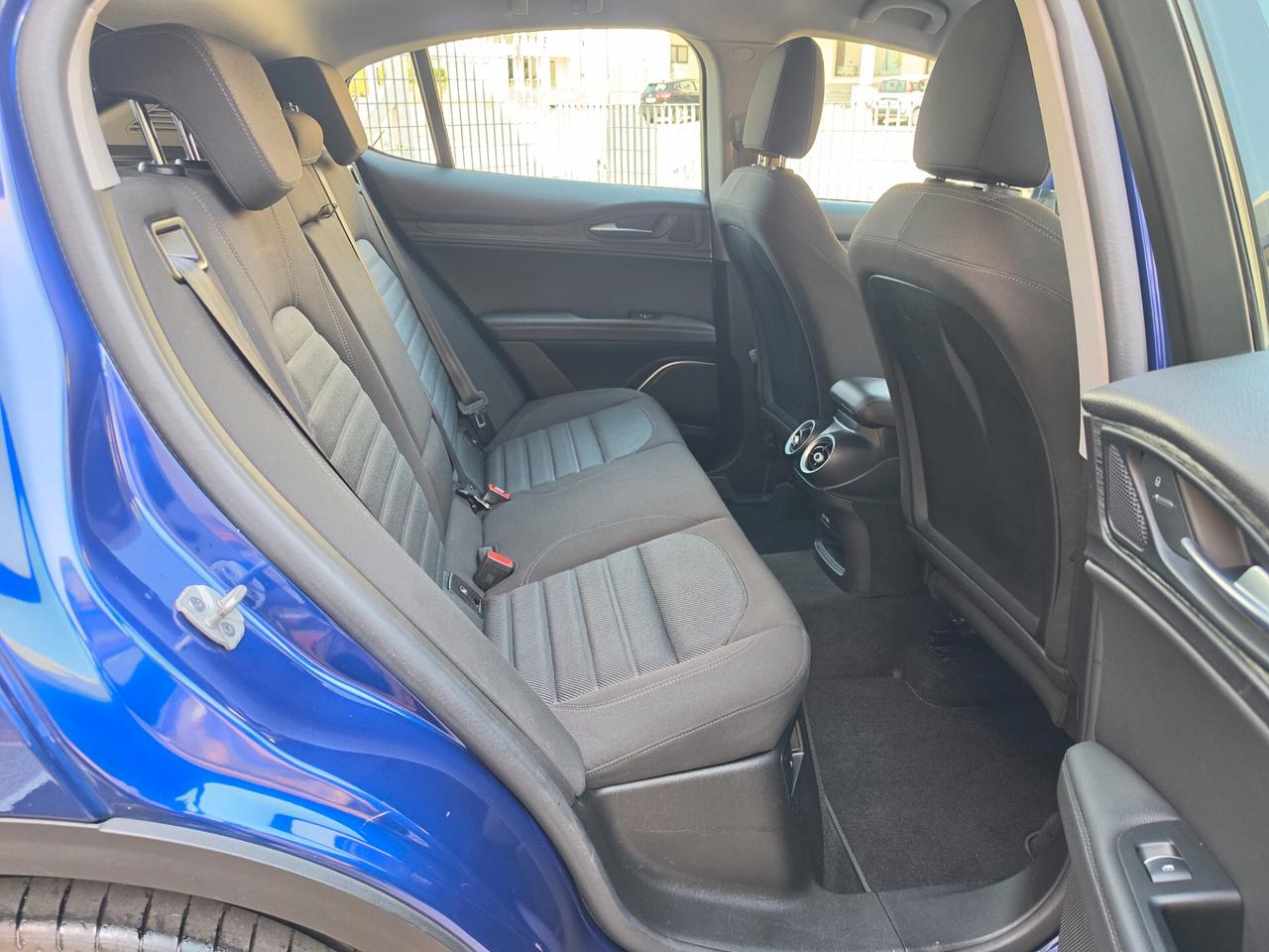 Alfa Romeo Stelvio 2.2 Turbodiesel 160 CV AT8 RWD Super