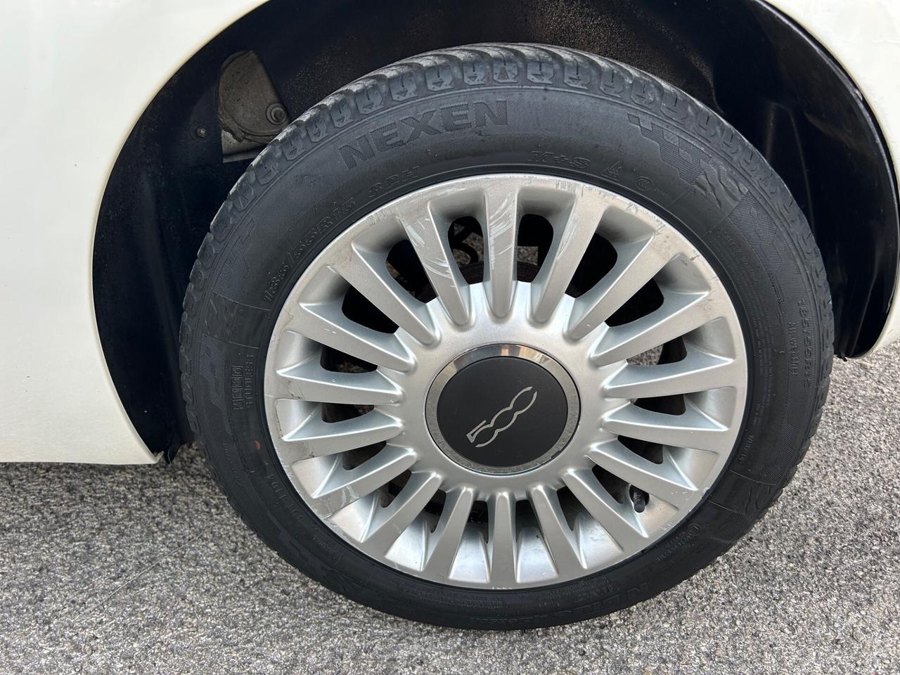 Fiat 500 1.2 Lounge ideale per neopatentati