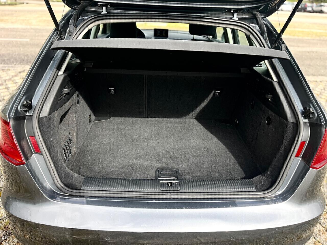 Audi A3 SPB 1.6 TDI (110cv)*XENO*NAVI*SEDILI RISCALDABILI