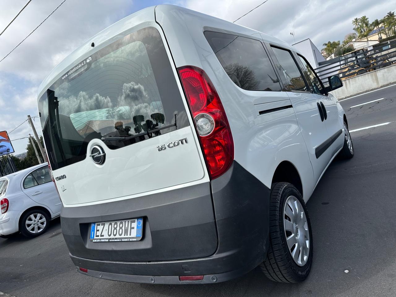 Opel Combo 1.6 CDTi 105CV PL-TN Club N1