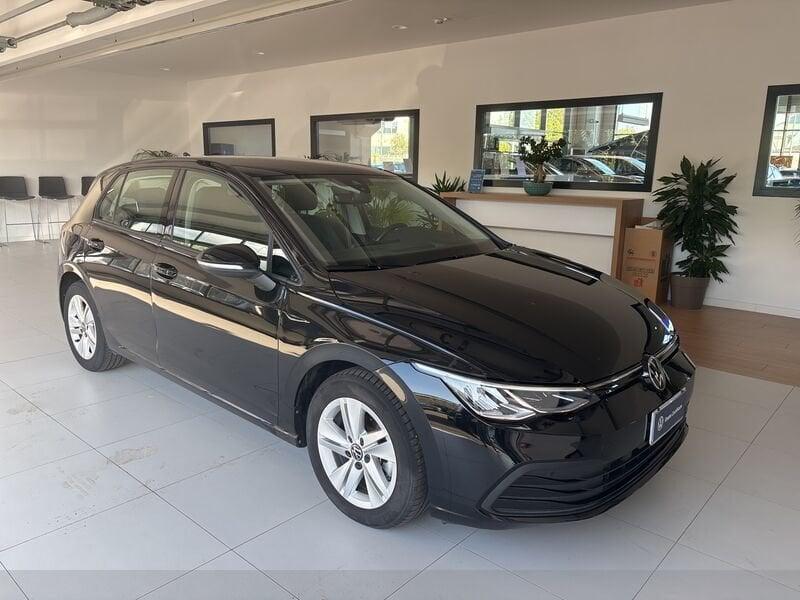 Volkswagen Golf 8 2.0 TDI SCR LIFE DSG 115 CV