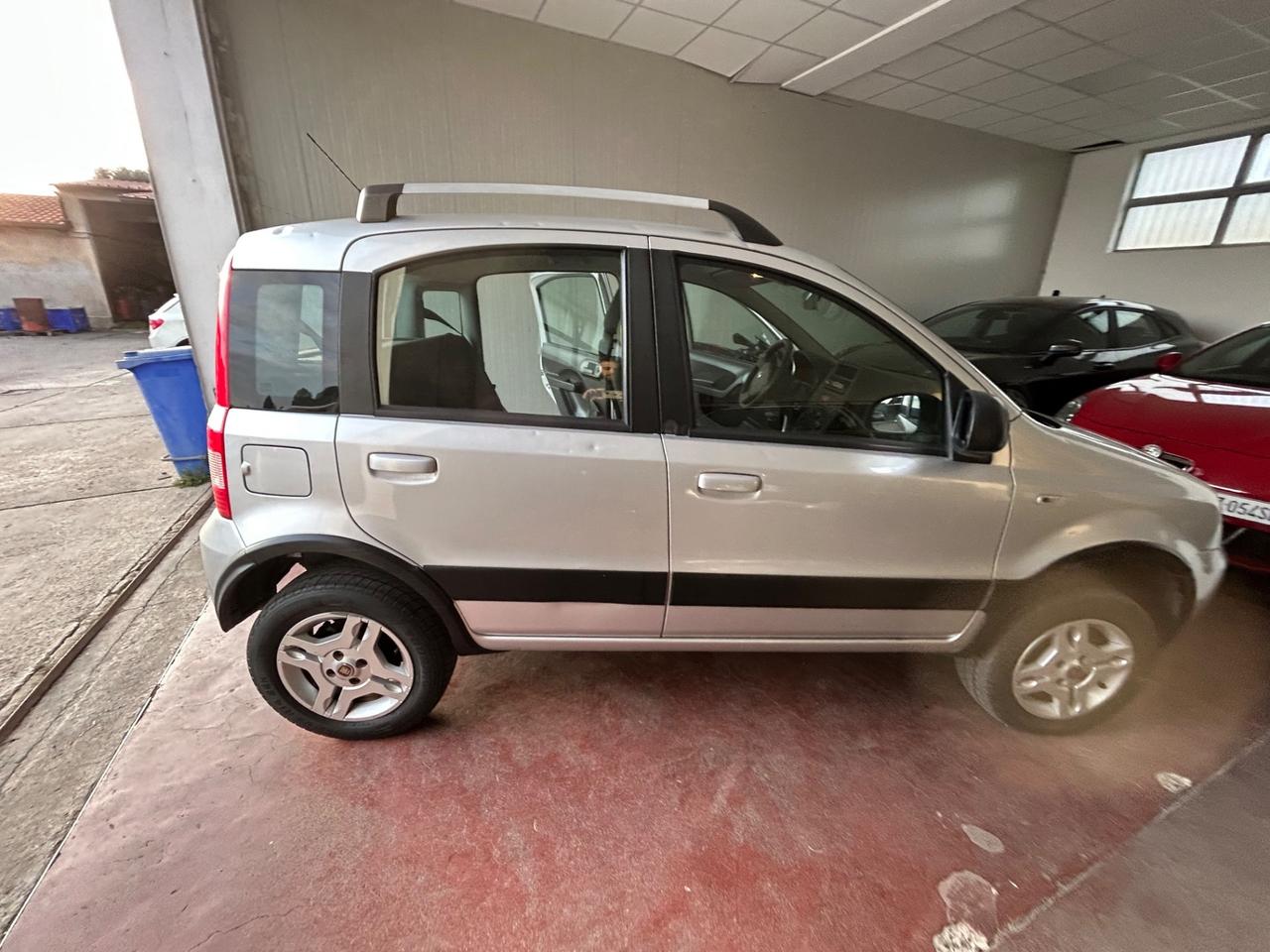 Fiat Panda 1.3 MJT 16V DPF 4x4 GANCIO TRAINO
