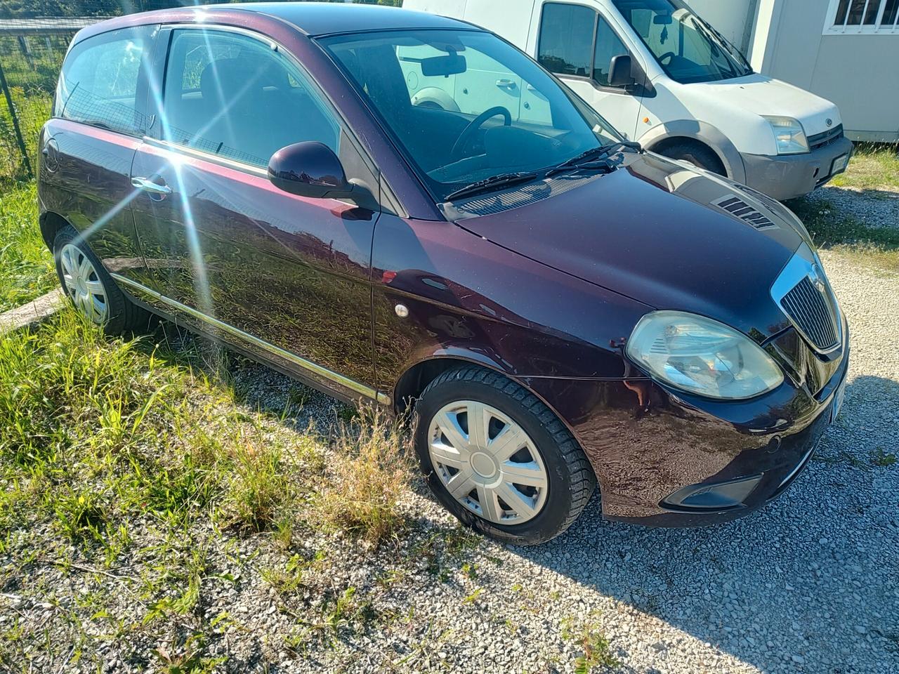 Lancia Ypsilon 1.2 8v Fire 2010 km 136000