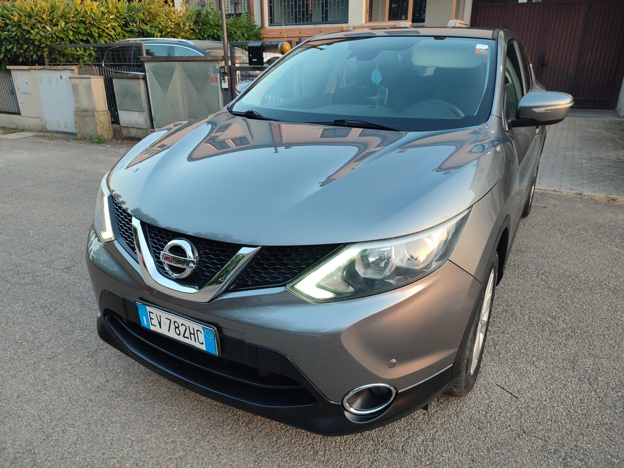 NISSAN QASHQAI DEL 2014 1.5DIESEL STUPENDA ECONOMICA