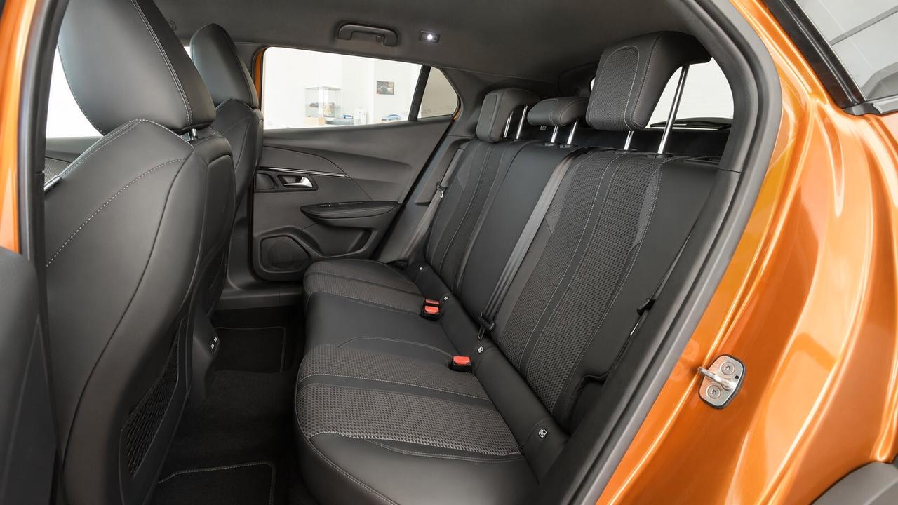 Peugeot 2008 BlueHDi 130 S&S EAT8 GT Line