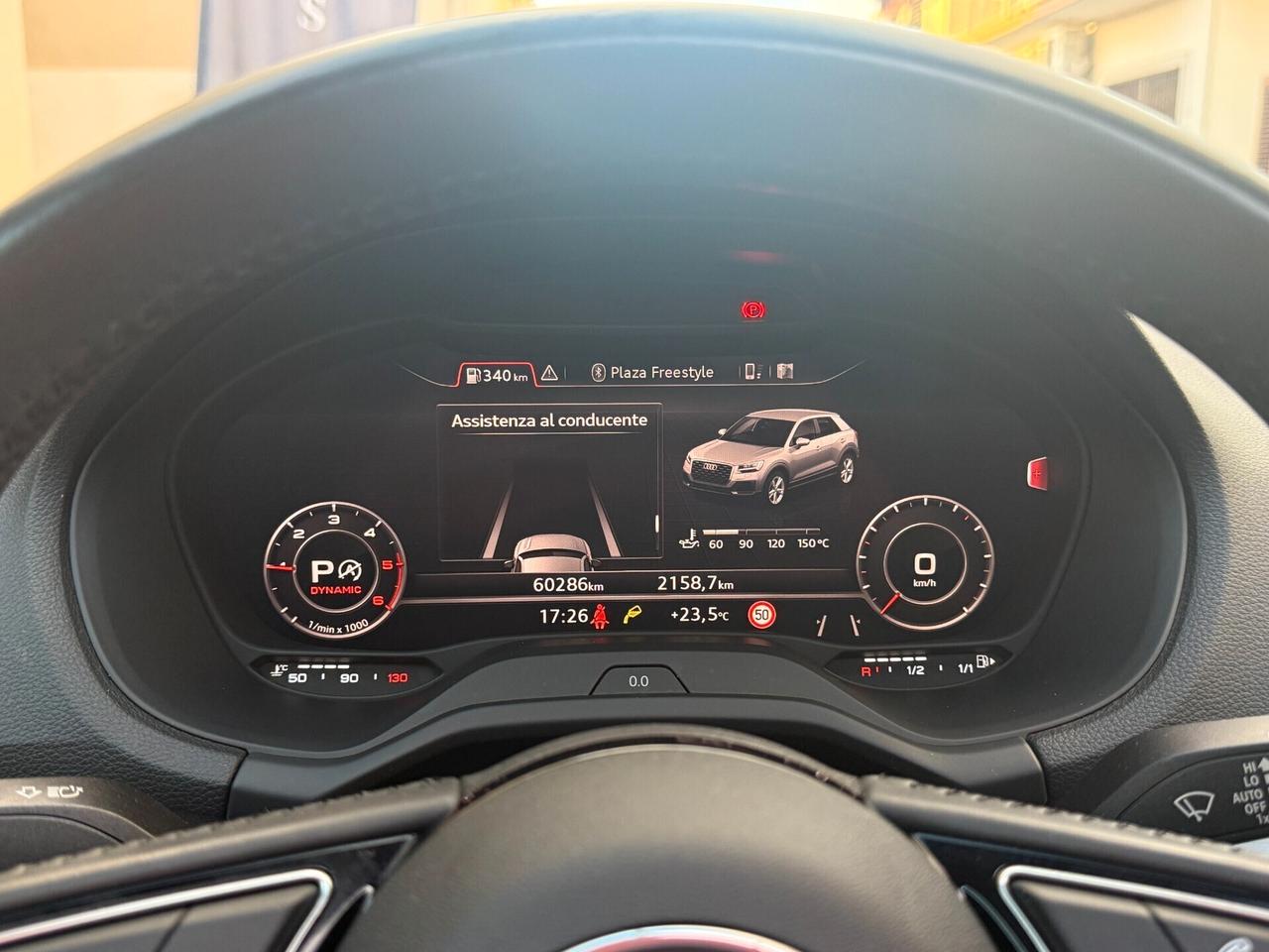 Audi Q2 35 TDI 2.0 Identity Black TETTO APRIBILE