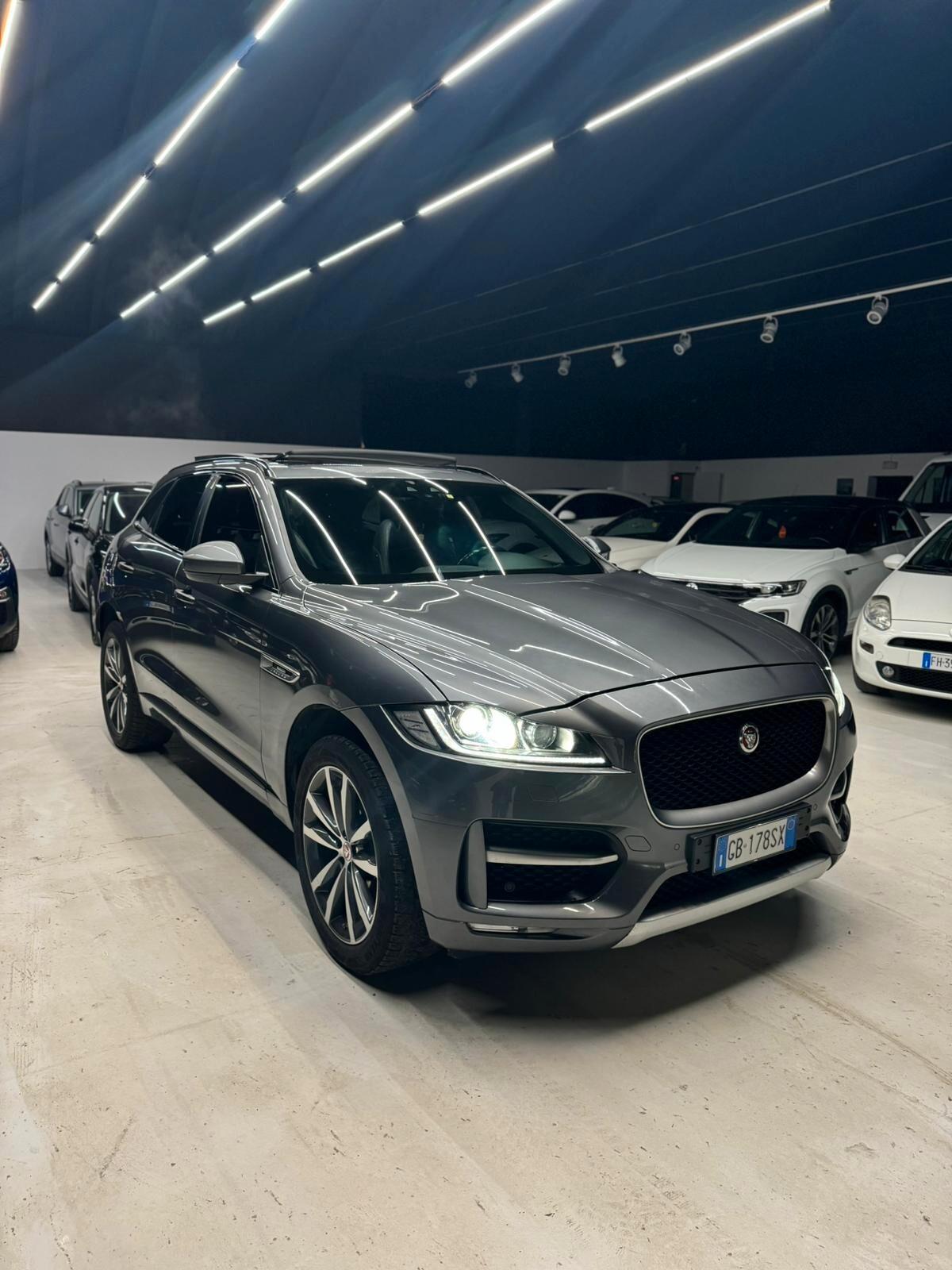 Jaguar F-Pace