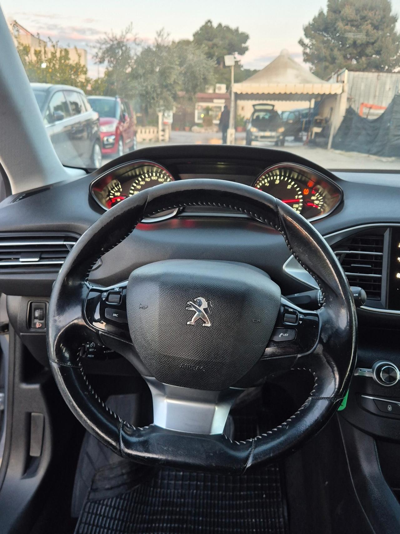 Peugeot 308 BlueHDi 130 S&S SW Business