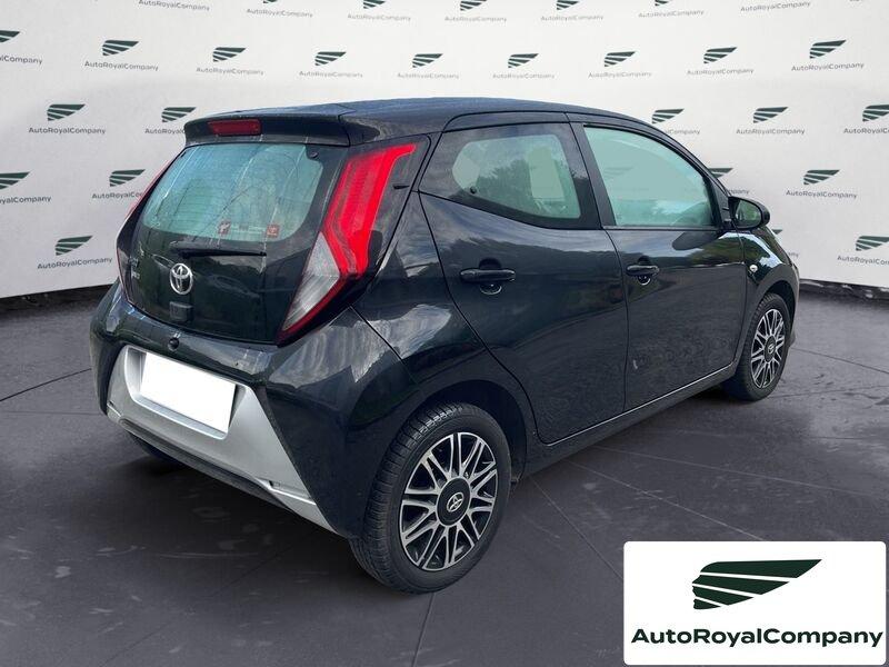 Toyota Aygo Aygo Connect 1.0 VVT-i 72 CV 5 porte x-play