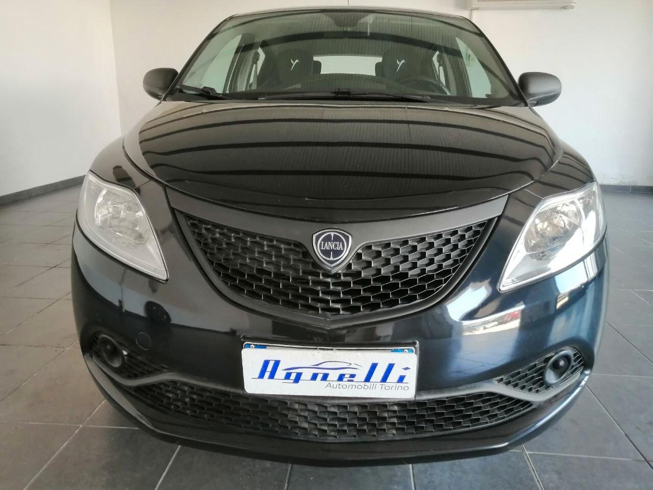 Lancia Ypsilon 1.2 69 CV 5 porte GPL Ecochic Silver