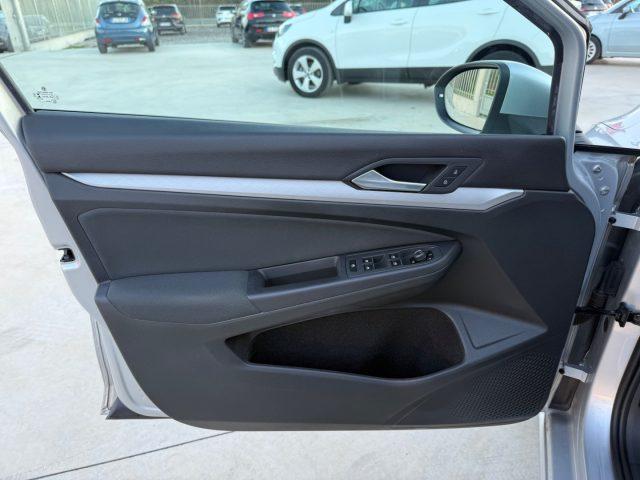 VOLKSWAGEN Golf 2.0 TDI PARI AL NUOVO GARANZIA