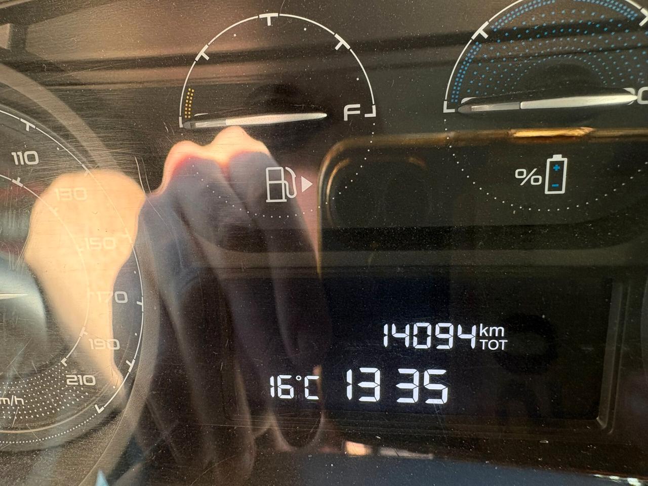 Lancia Ypsilon 1.0 FireFly 5 porte S&S Hybrid Silver