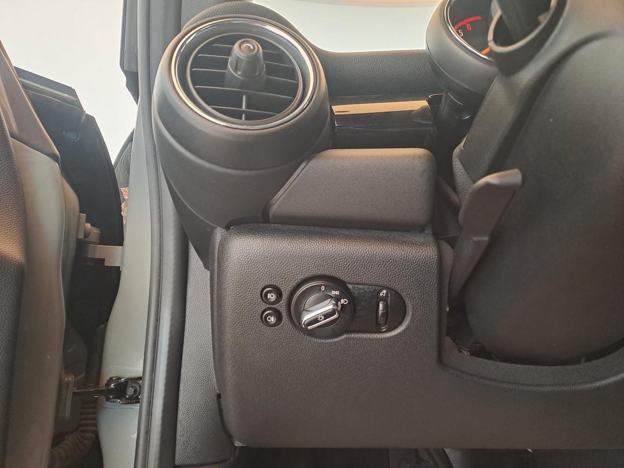 Mini 1.5 Cooper D 3 porte - TAGLIANDI MINI - NEOPATENTATI