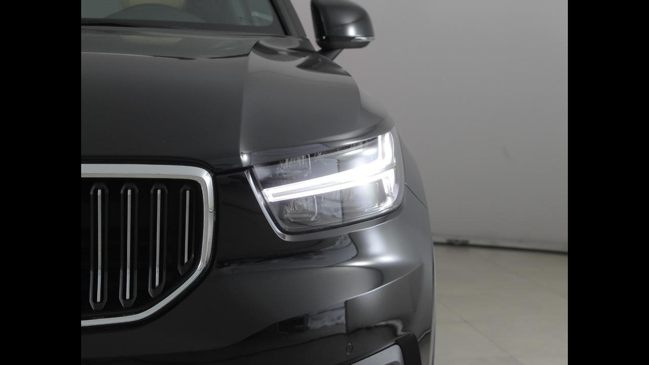 VOLVO XC40 - XC40 2.0 d3 Inscription awd geartronic my20