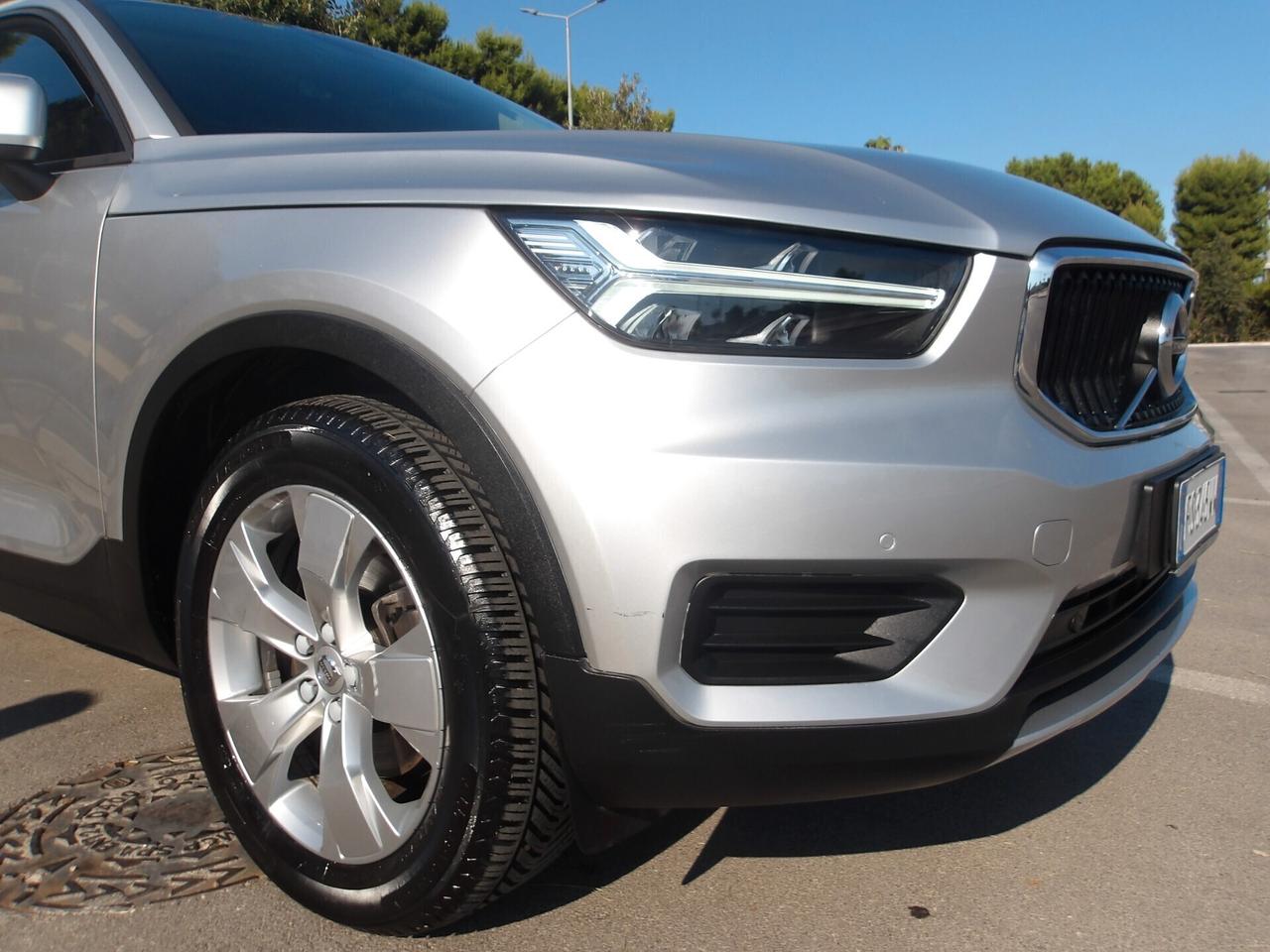 VOLVO XC40 4WD-AUTO-RETROC-2019