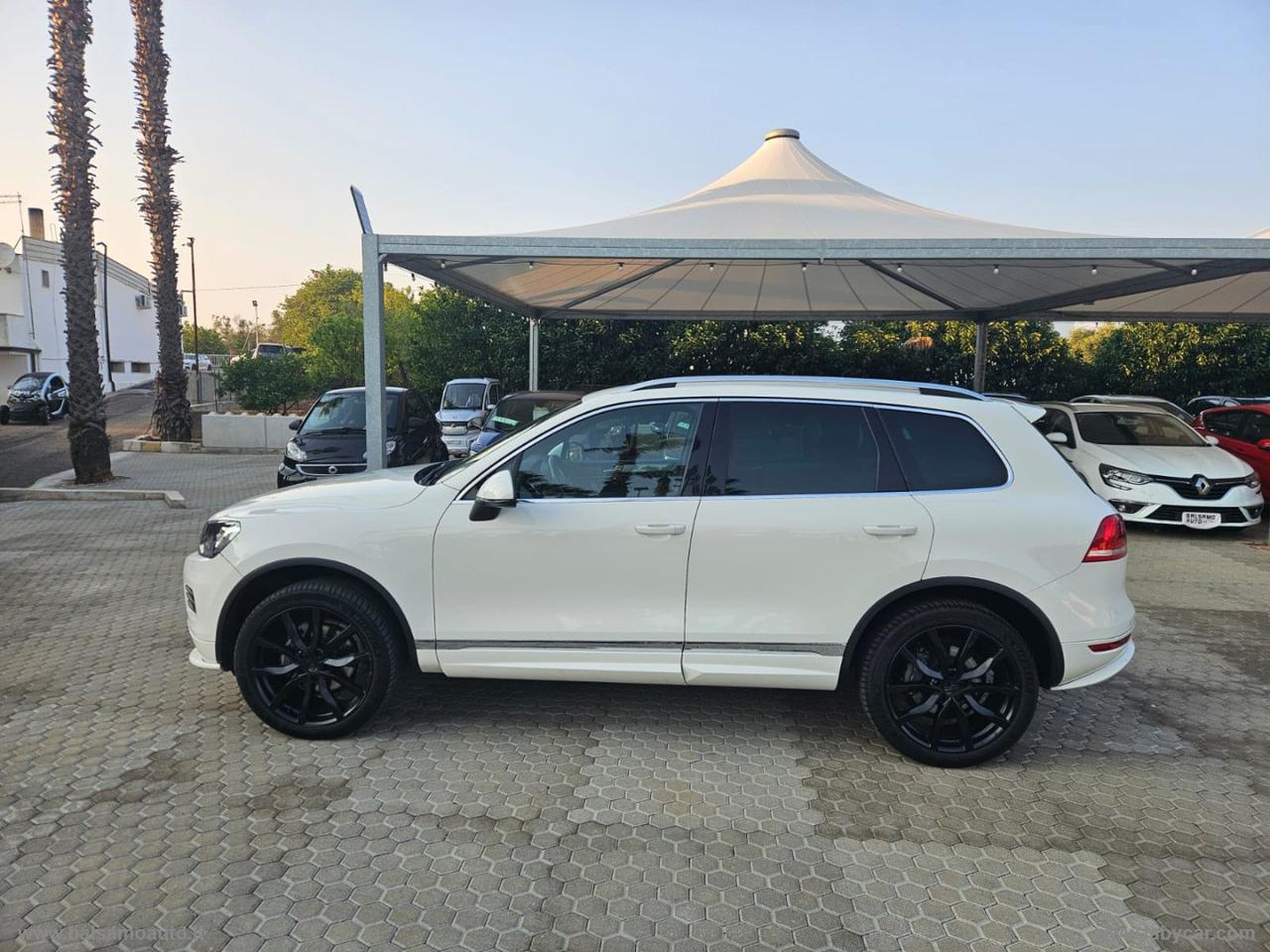 VOLKSWAGEN Touareg 3.0 TDI GANCIO DI TRAINO