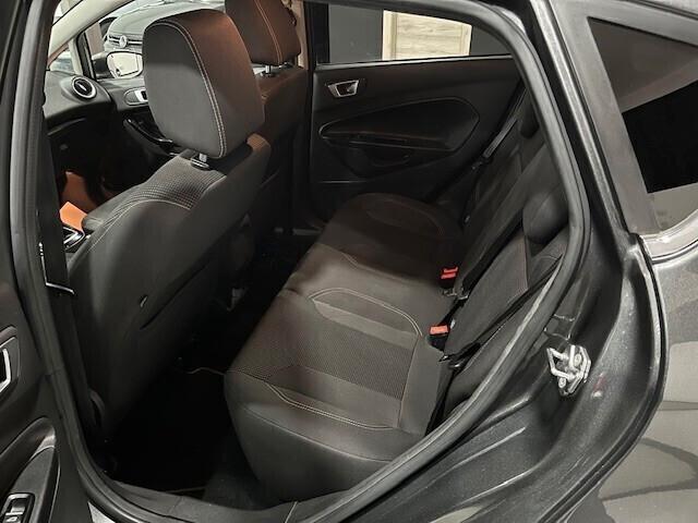 Ford Fiesta 1.5 TDCi 75CV 5 porte ST-Line